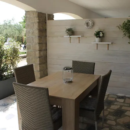 Bed and Breakfast Terre de Bacchus Vacqueyras Exterior foto