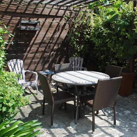 Terre De Bacchus Bed & Breakfast Vacqueyras Exterior photo