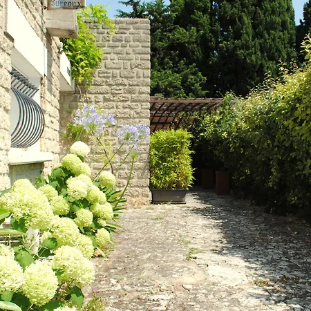Terre De Bacchus Bed & Breakfast Vacqueyras Exterior photo