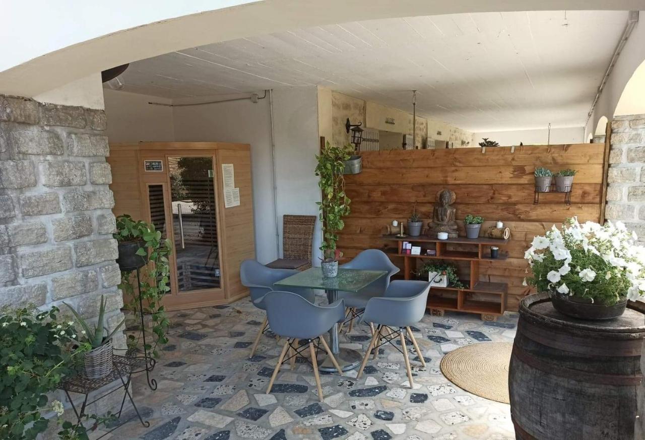 Terre De Bacchus Bed and breakfast Vacqueyras