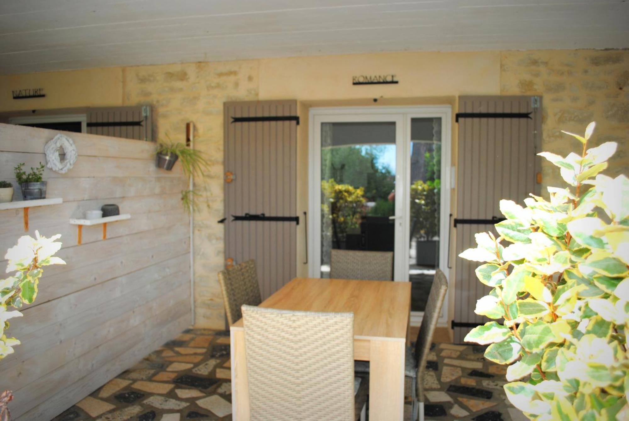 Terre De Bacchus Couette-café Vacqueyras