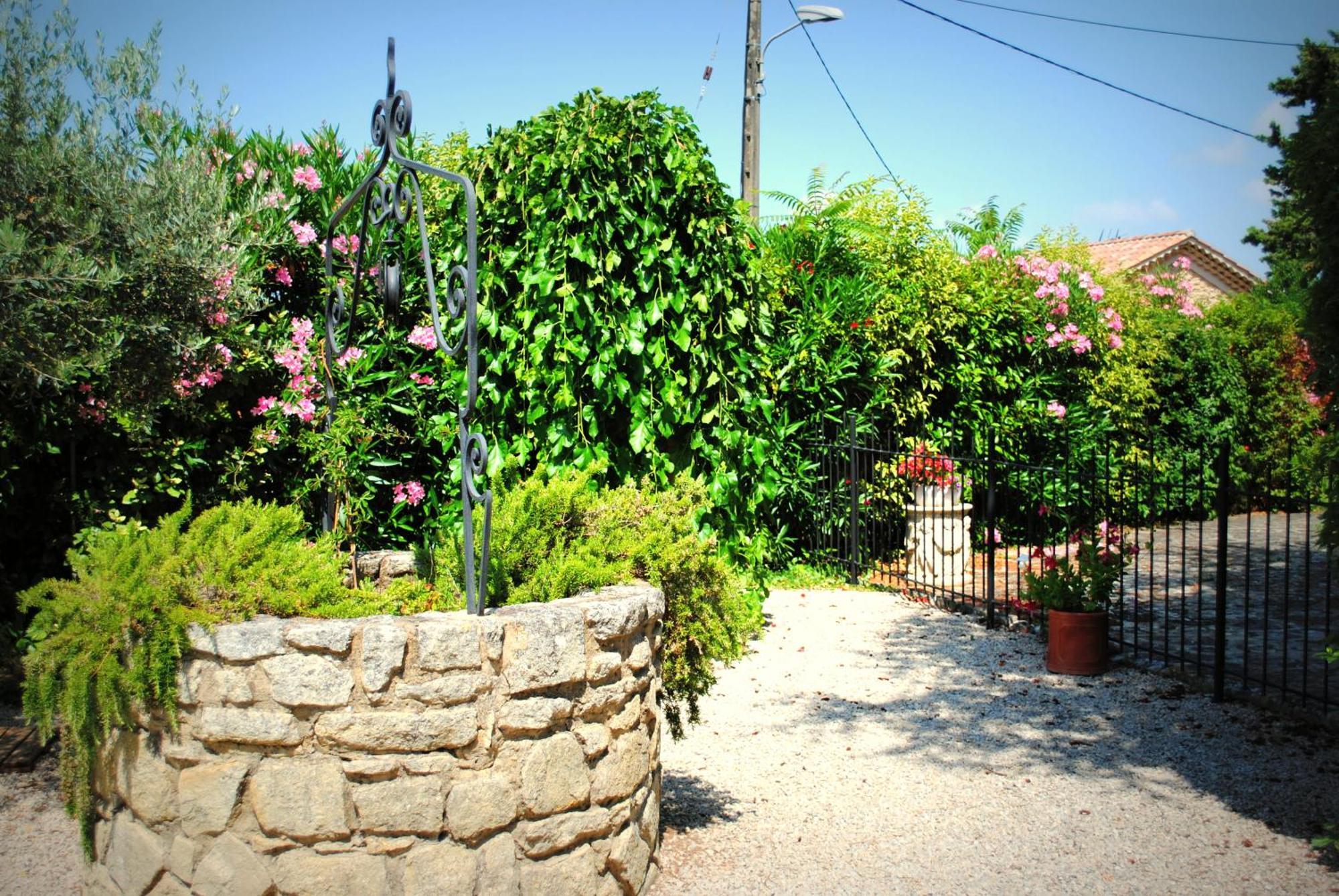 Terre De Bacchus Couette-café *
